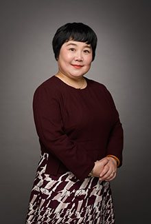 张雯 张雯